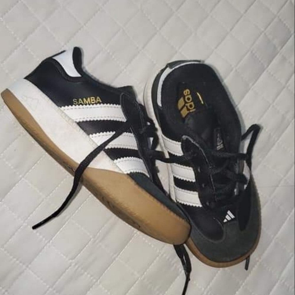 Adidas Samba Shoes size 8K for toddler